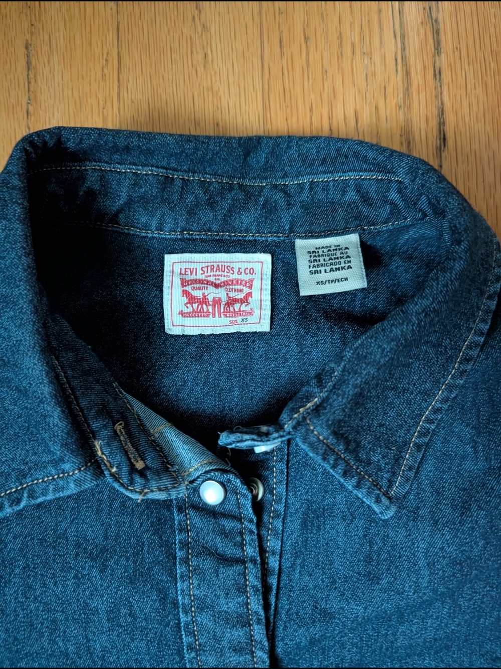 Levi's Dark Blue Denim Button-Up Western Shirt - Picture 2 of 8